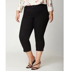 NYDJ Double Snap Capri in Nautilus